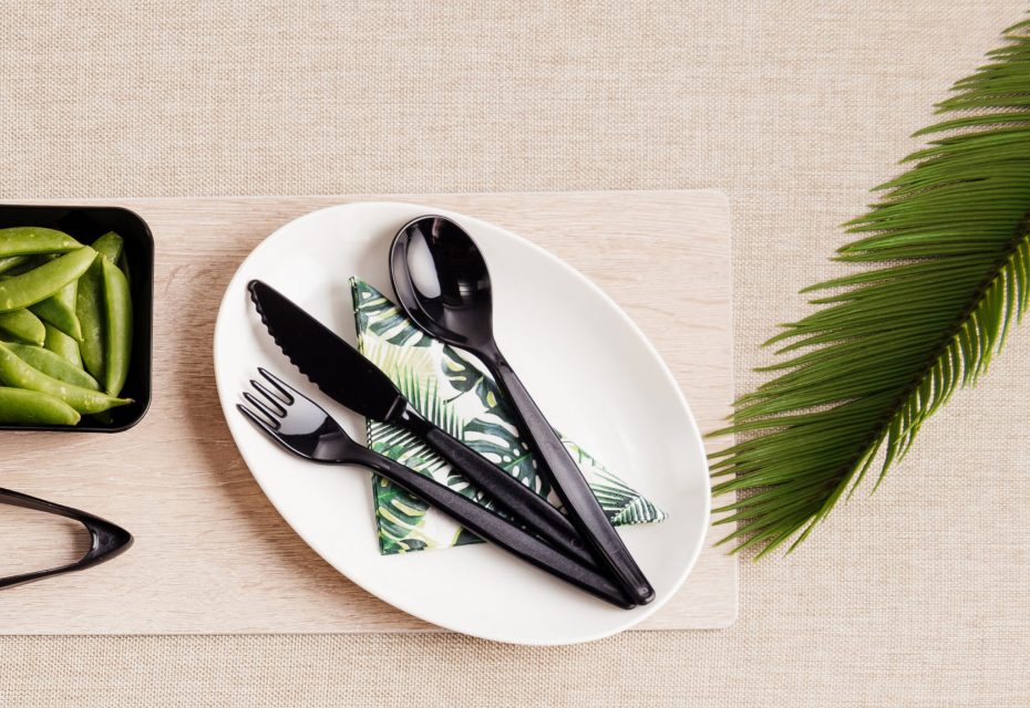 Black Cutlery Set