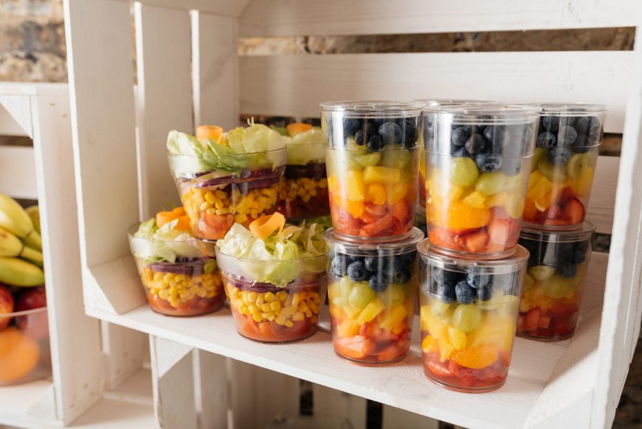 Salads on the go in reusable pots