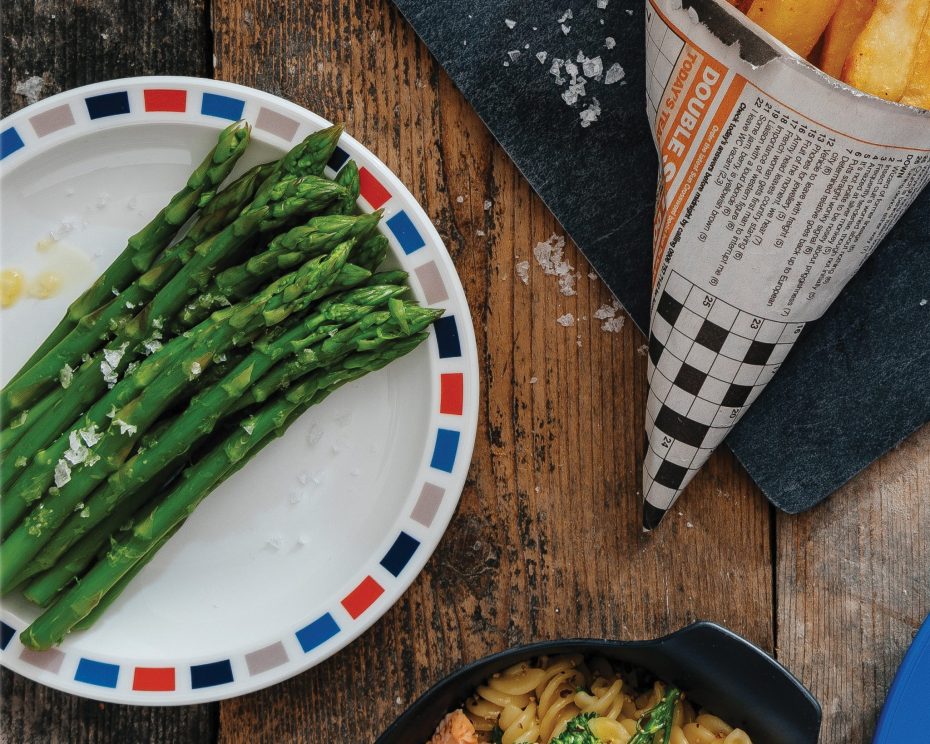 Asparagus pm a blue and red rectangle plate