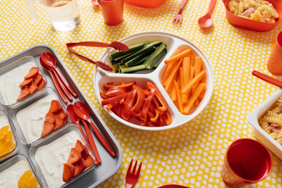 3 Compartment Plate with Vegetables and Red Small Tongs