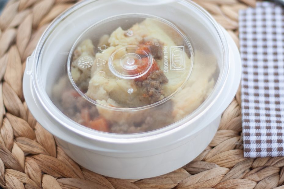 Shephard's Pie in Round White Dish with Clear Lid