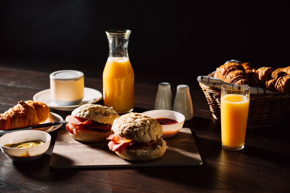 Bacon Baps on a Vintage S-Plank