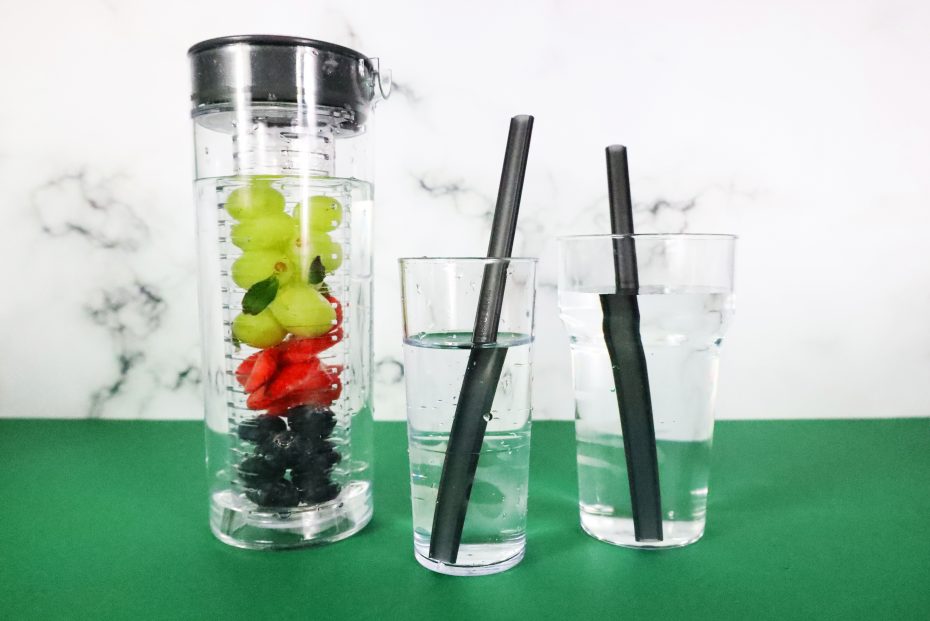 Water Jug with Fruit Infuser and Glasses