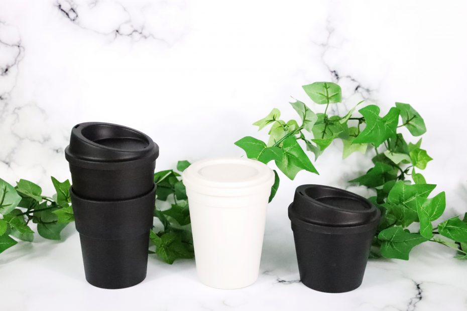 Coffee To Go Cups in Black and Smokey White