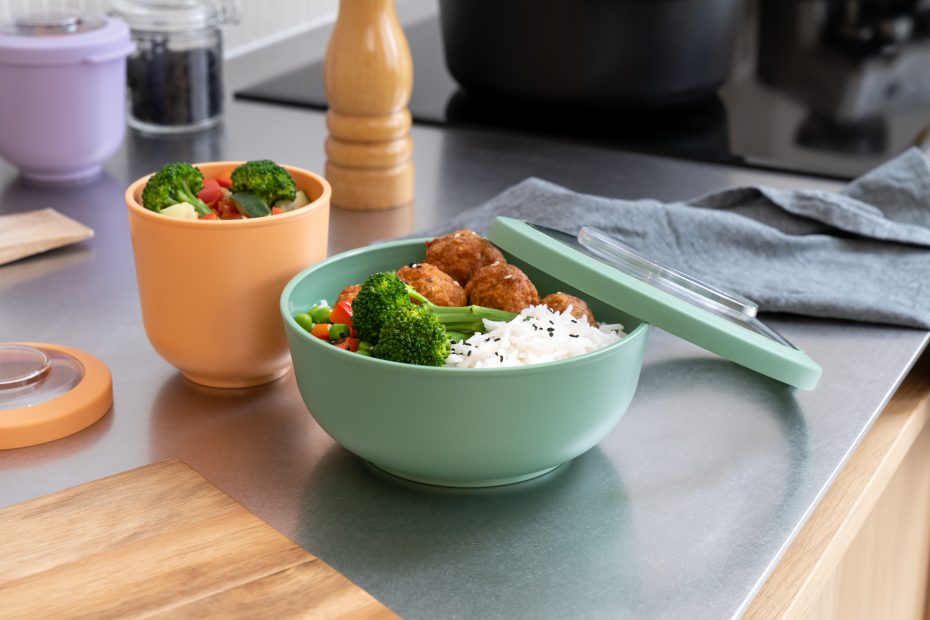 Peach Tylla Bowl with Fresh Vegetables