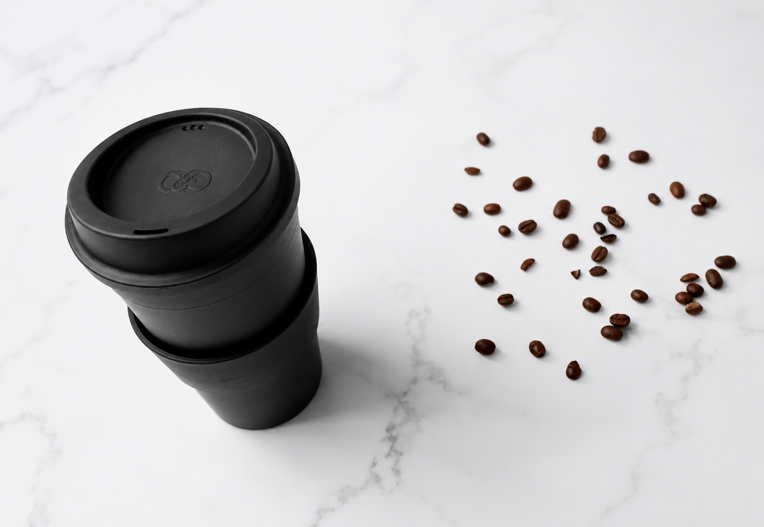 Black Extra Large Coffee To Go with Sip Lid and Sleeve